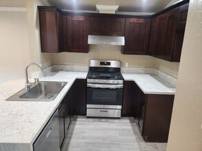 Building Photo - 1652 Winn Ct