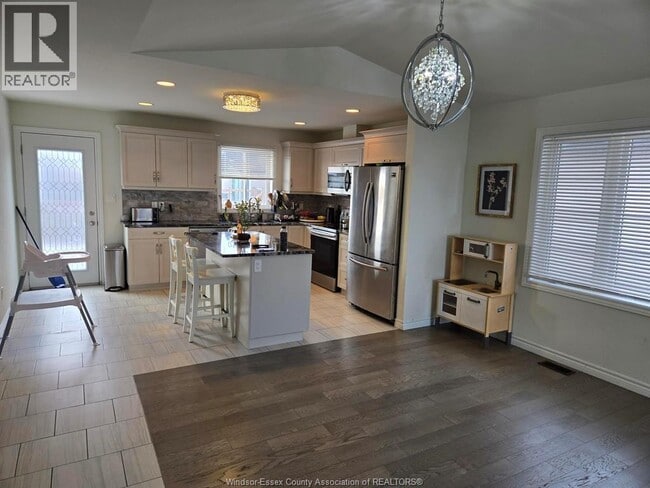 Photo du bâtiment - 1143 Icewater Ave