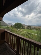 Building Photo - 433 River View Dr
