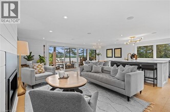 Building Photo - 2872 Muskoka District Road 118 West