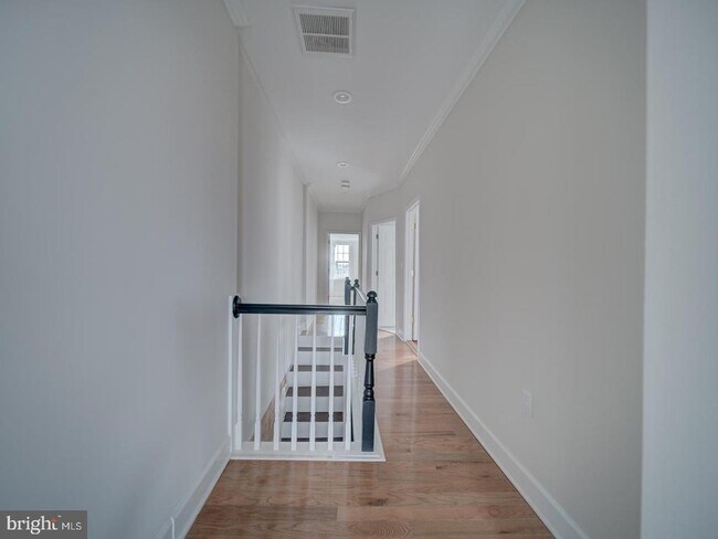 Foto del edificio - 417 N Collington Ave