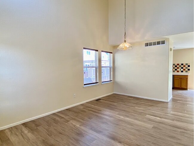 Foto del edificio - Spacious 4BD/2.5BA Home in Sought-After Southcreek | Cherry Creek Schools | 2-Car Garage