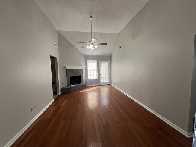 Foto del edificio - 3315 Tulane Rd W