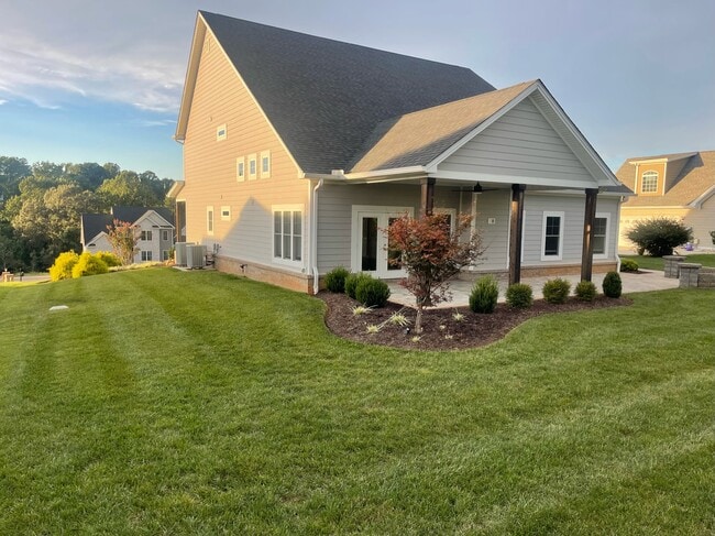 Building Photo - 1241 Whispering Springs Ct