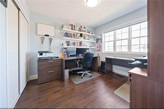 Building Photo - 83 Osborn Av