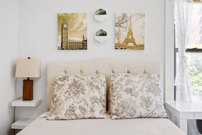 Foto del edificio - 542 E 14th St