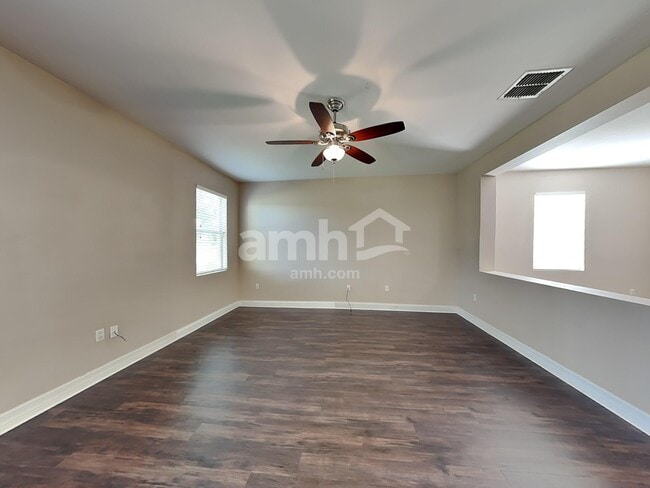 Building Photo - 104 Star Shell Dr
