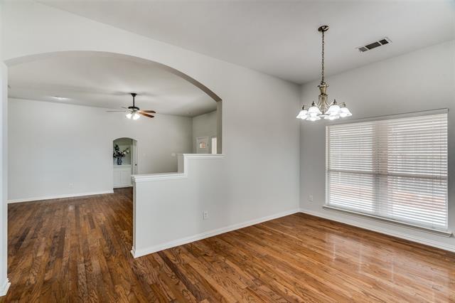 Building Photo - 5113 Forest Lawn Dr