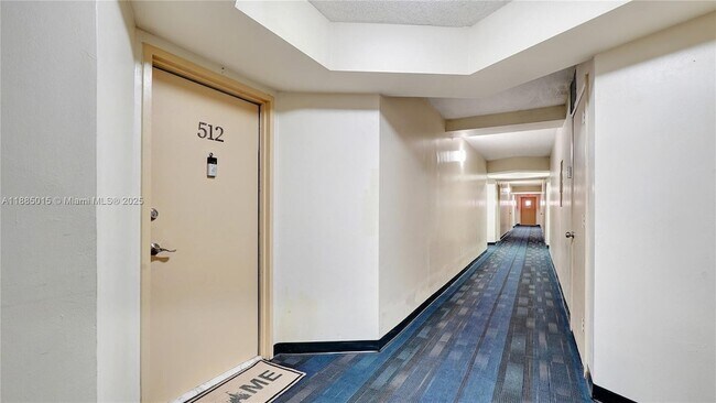 Foto del edificio - 1301 NE Miami Gardens Dr