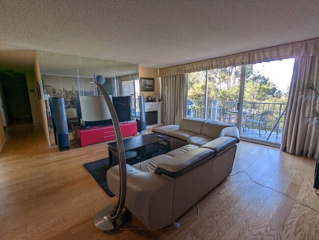 Foto del edificio - 300 Davey Glen Rd