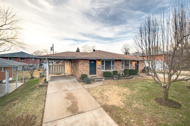 Foto del edificio - 10235 Jeffleigh Ln