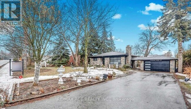 Building Photo - 5 Windy Ridge Dr