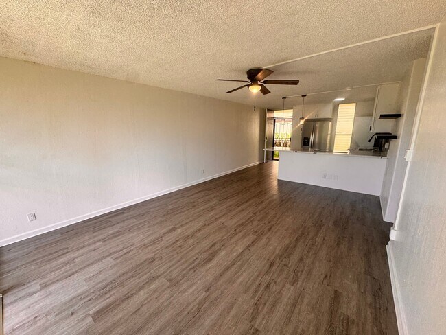 Foto del edificio - 95-2052-2052 Waikalani Pl