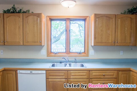 Foto del edificio - 2221 Rosewood Ln SE