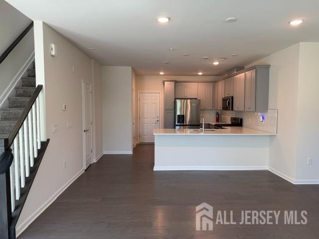 Building Photo - 202 Lyla Ln