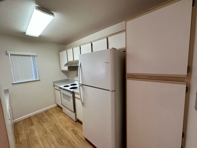 Foto del edificio - For Rent - [Hillsdale] 95-1195 Makaikai St...