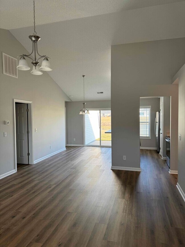 Foto del edificio - Beautiful Bluffton 3 Bedroom Home in The Willows-Pet Friendly
