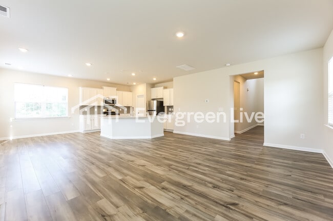 Foto del edificio - 302 Willow Wynter Ln