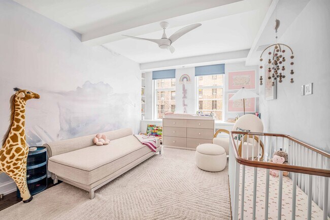 Foto del edificio - 470 W 24 St