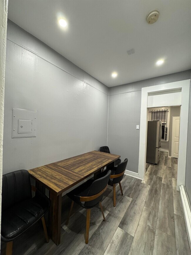 Foto del edificio - 1172 Summit Ave