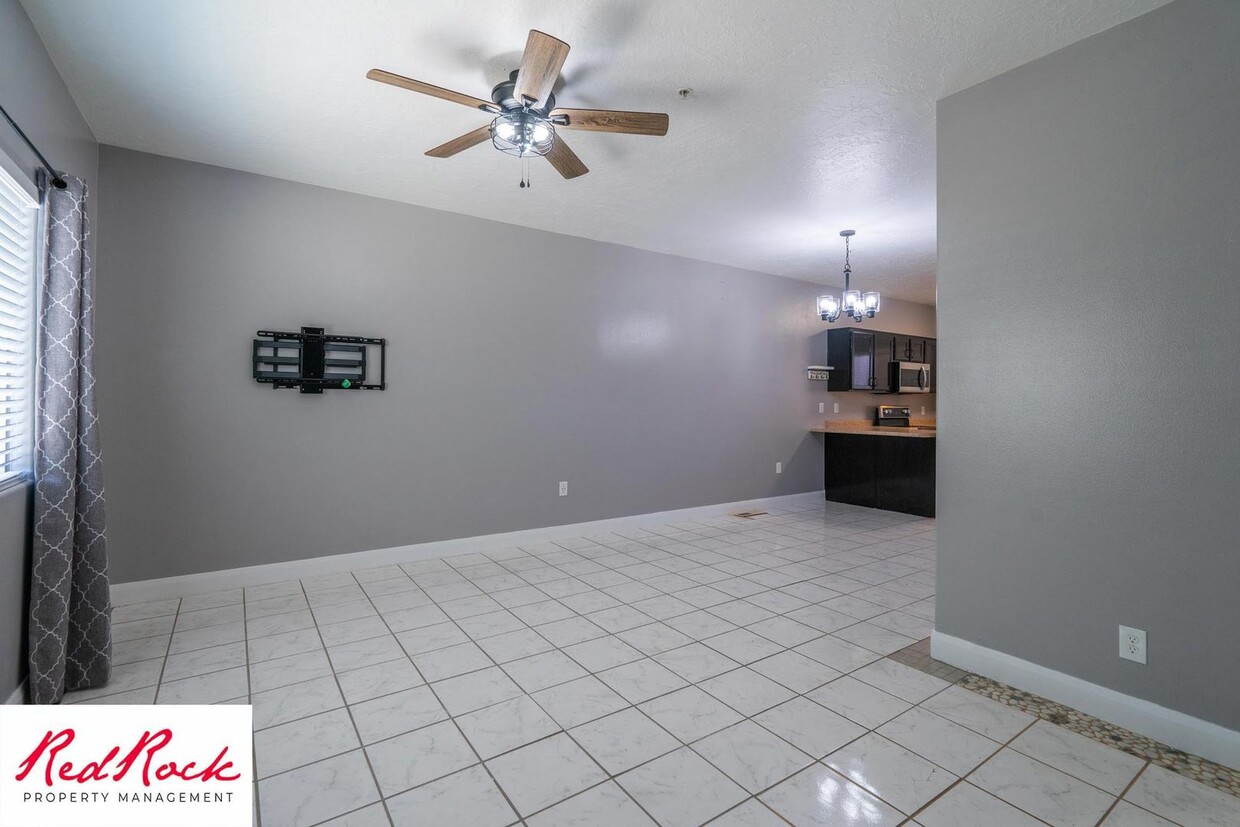 Primary Photo - Ground-Level 2 Bedroom Condo. Pet Friendly!