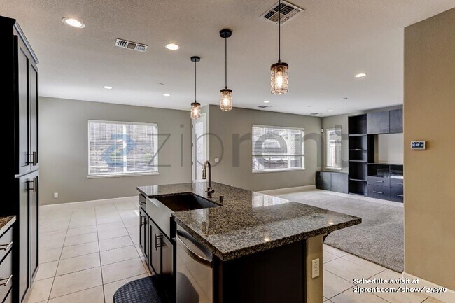 Foto del edificio - 1465 Durfee Ct