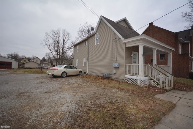 Building Photo - 526 Toledo St