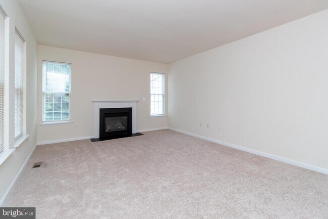 Building Photo - 10306 Wood Sorrel Ct