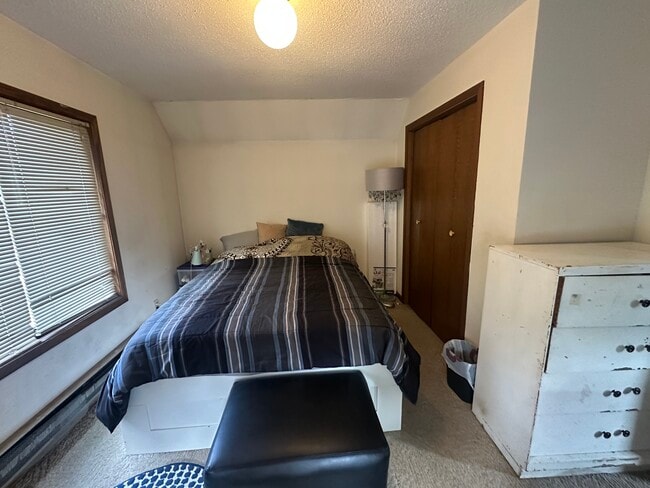 Foto del edificio - 3829 Bloomington Ave