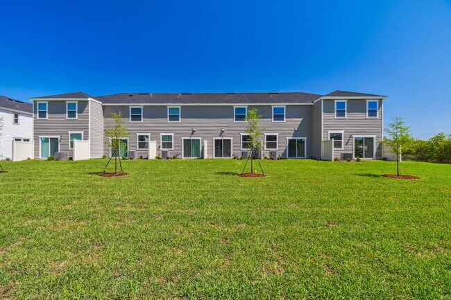 Foto del edificio - 9798 Fiddleback Ln