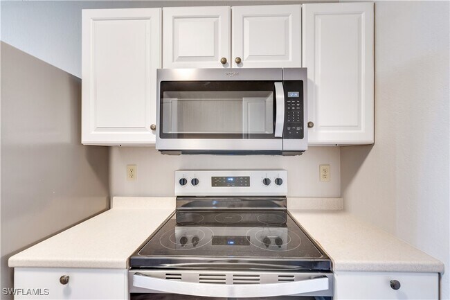 Foto del edificio - 4629 Bayshore Dr