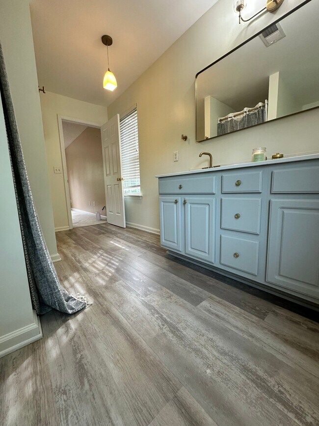Foto del edificio - 435 Smallwood Dr