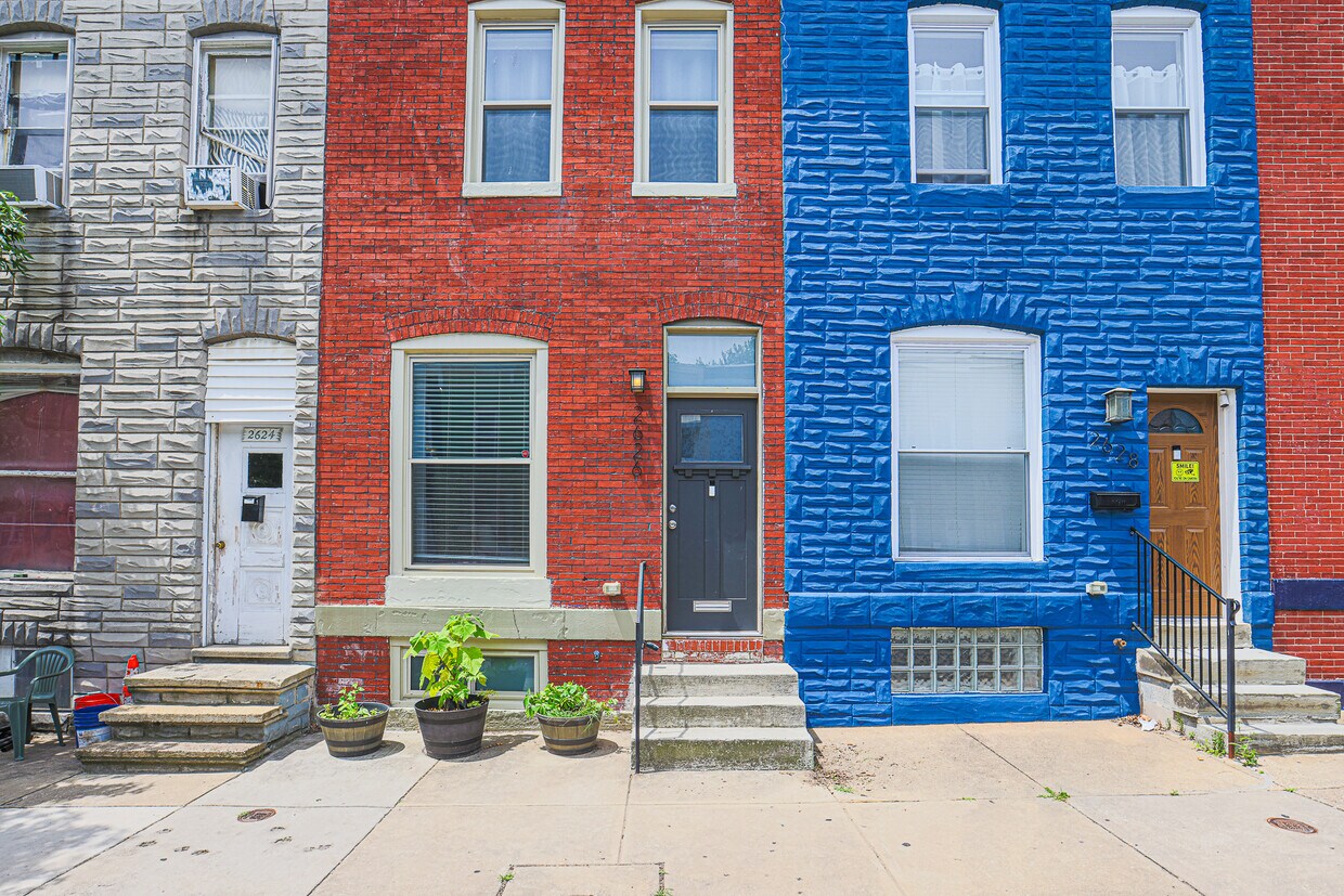 Primary Photo - 2626 Hampden Ave
