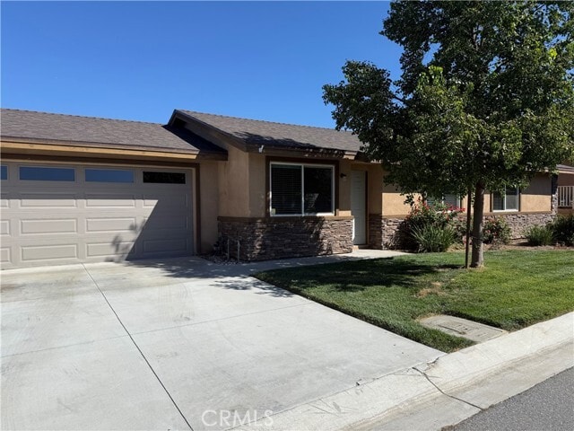 Building Photo - 34646 Pinewood Ct