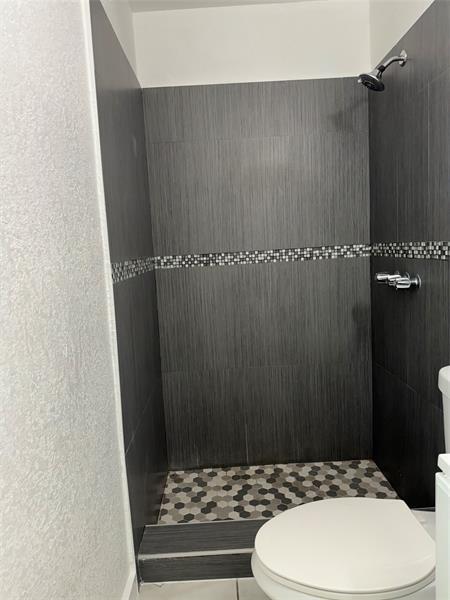 Foto del edificio - 18001 NW 44th Ave