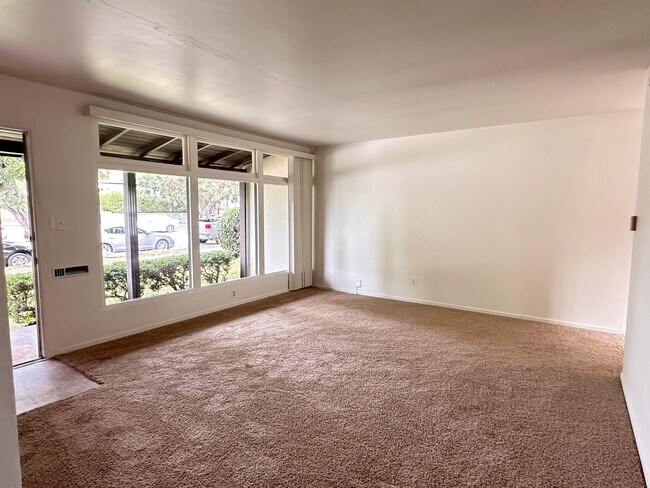 Foto del edificio - 2119 Reed Ave