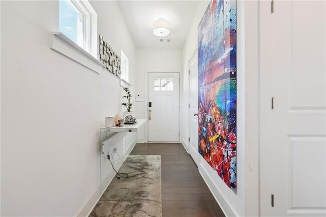 Foto del edificio - 162 Auburn Run Ln