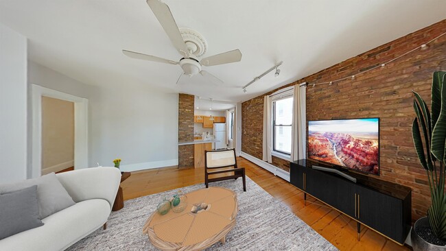 Foto del edificio - 1534 Tremont St