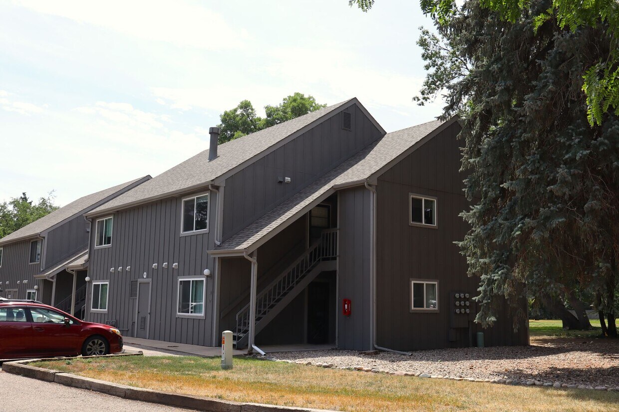 Foto principal - Central Fort Collins 2 Bedroom Condo