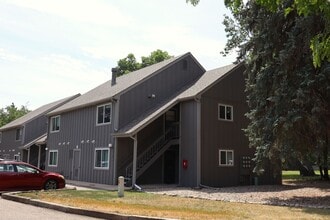 Building Photo - 705 E Drake Rd