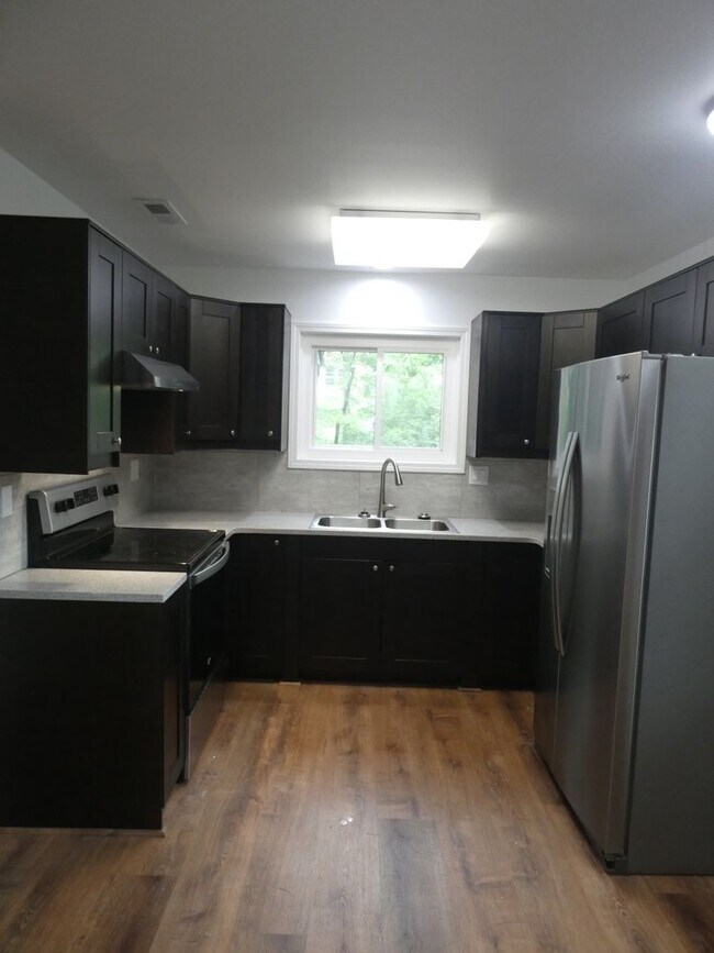 Foto del edificio - 3 Bedroom 2 Bath Home- Old South West