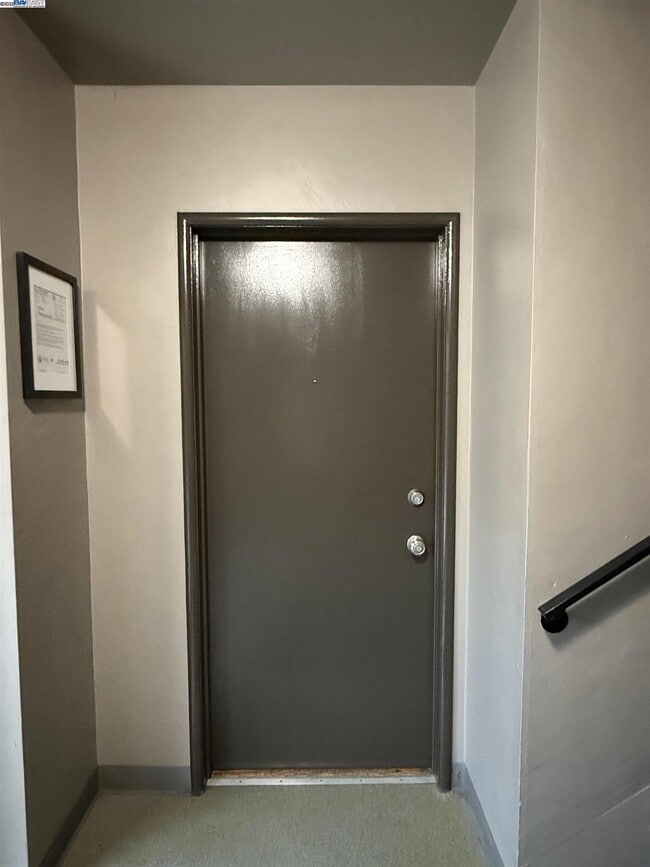 Foto del edificio - 520 Bancroft Ave