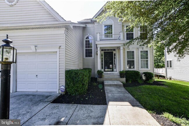 Building Photo - 13003 Belle Meade Trace