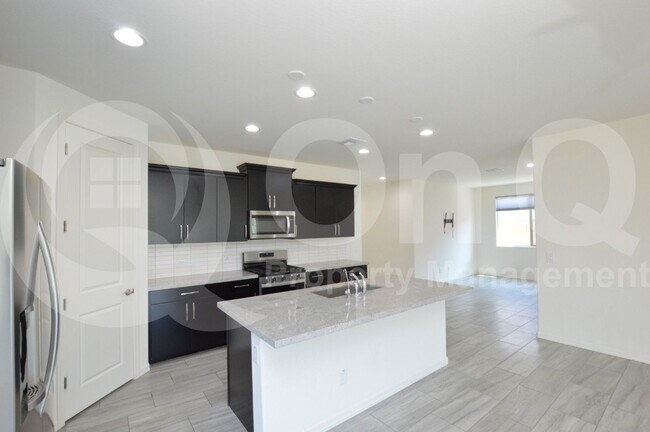 Foto del edificio - 9114 S 167th Dr