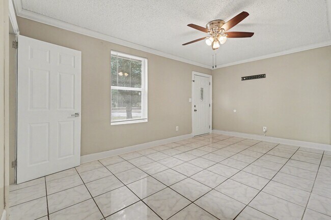 Foto del edificio - 3445 Soutel Dr