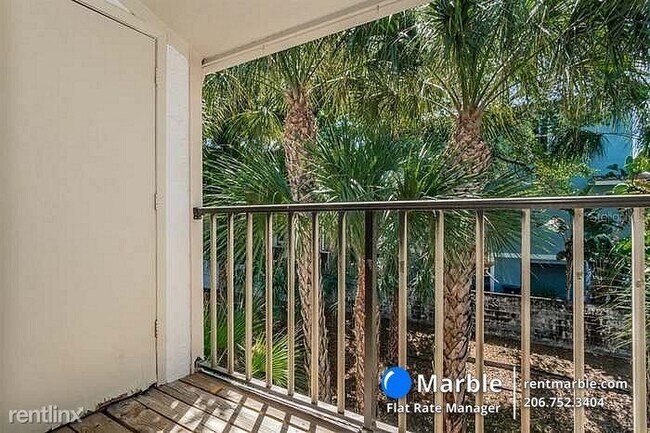 Foto del edificio - 2 br, 1 bath Condo - 3102 W Horatio St Uni...