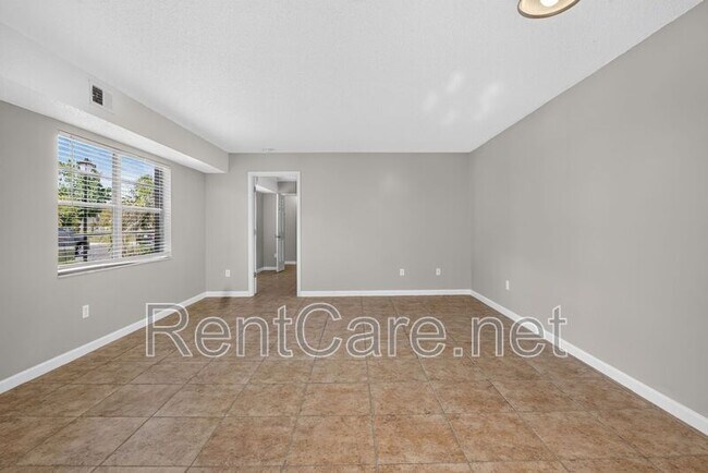 Foto del edificio - 53 Windtree Ln