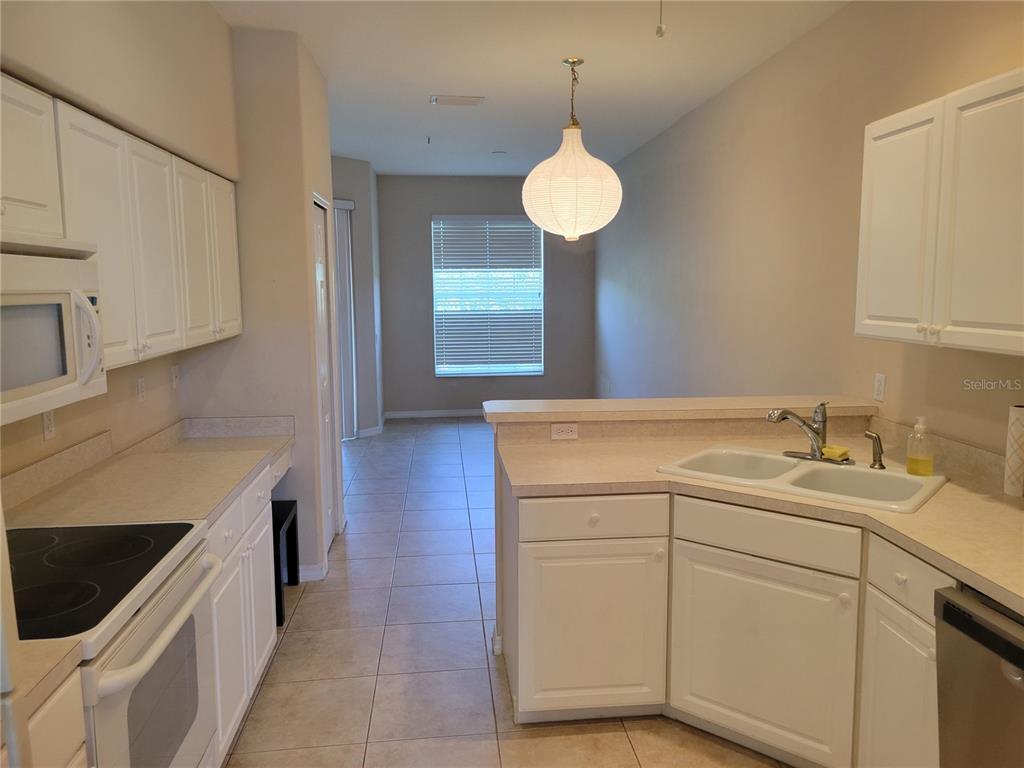 Building Photo - 4529 Cinnamon Dr