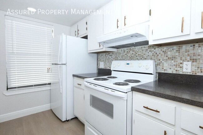 Foto del edificio - 4029 Henley Rd