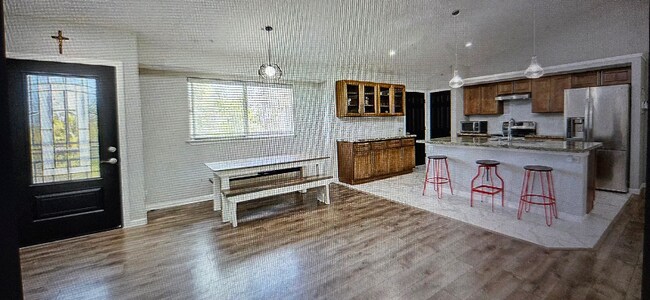 Building Photo - 15-1888-1888 22nd Ave